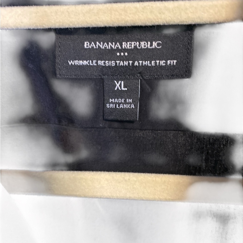 BANANA REPUBLIC BUTTON DOWN SHIRT XL athletic fit - Picture 2 of 8